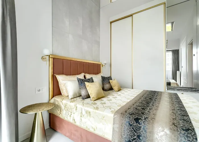 Margi Flair Private 2person Jacuzzi Hanza Tower * Στσέτσιν